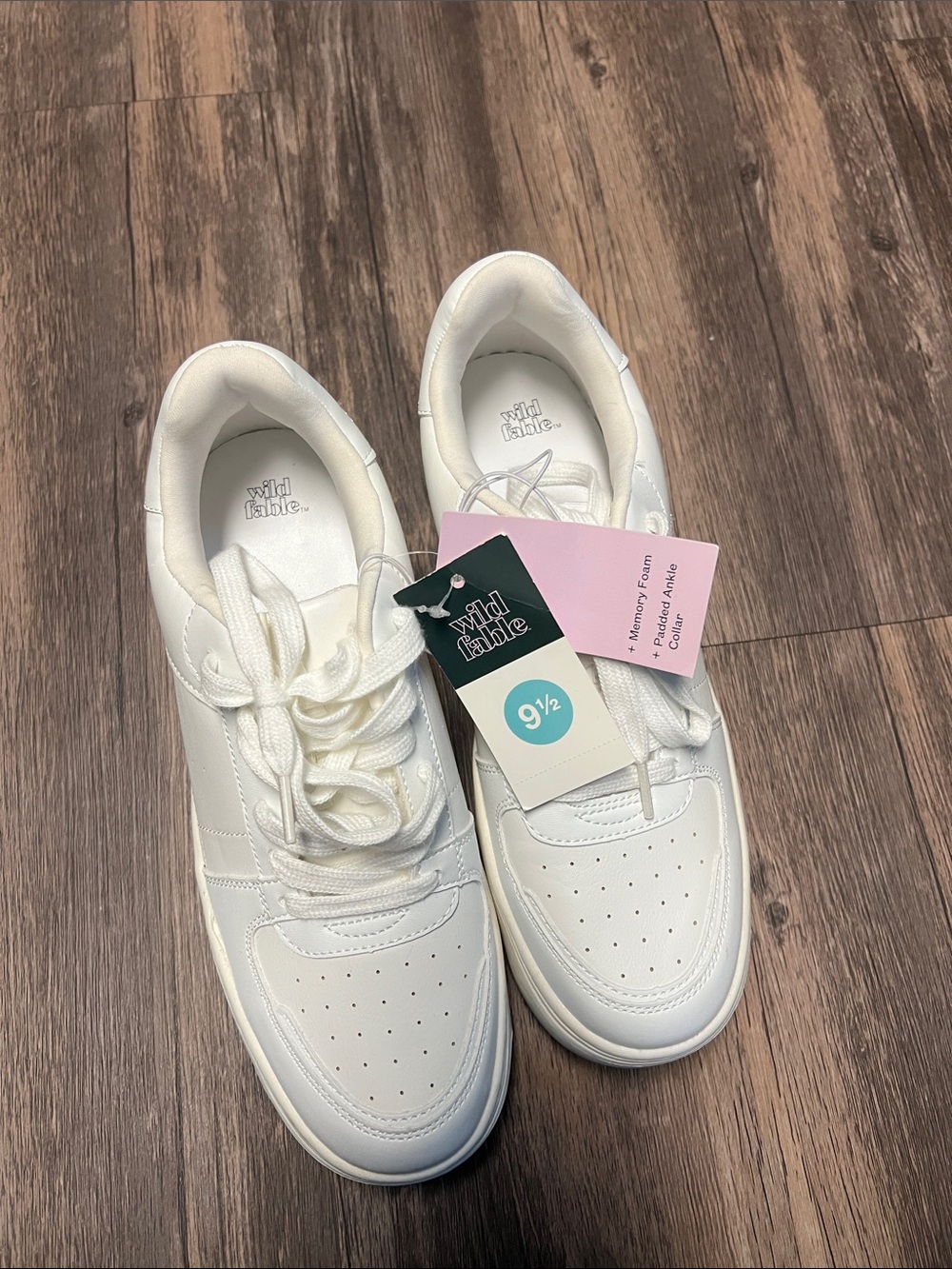 BNWT wild fable white sneakers